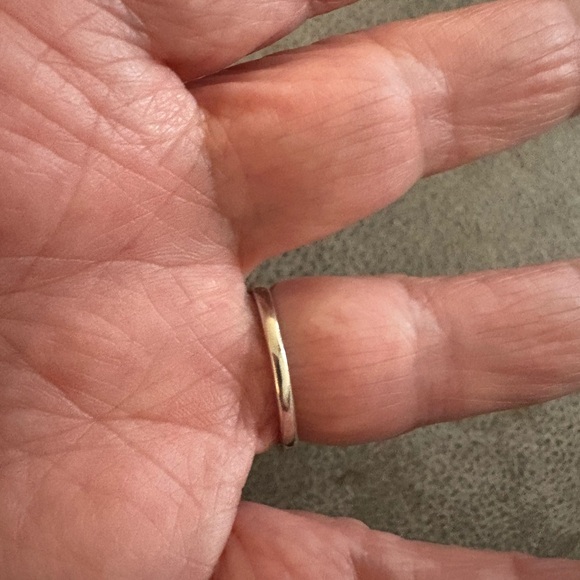 EUC not worn but few times. Southwestern.925 ring. Size 6.5 - Picture 8 of 10